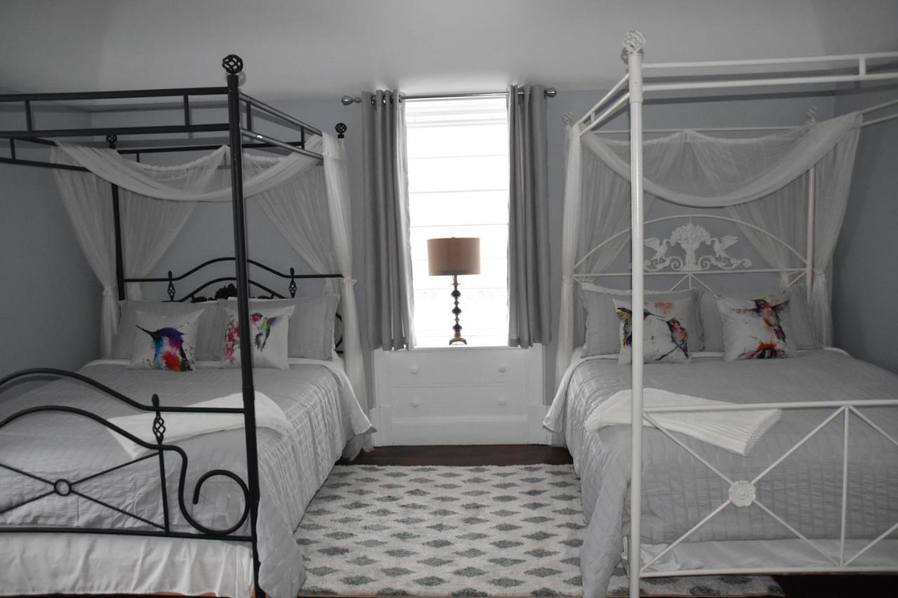Seabank House Bed And Breakfast Hummingbird Pictou Exterior photo